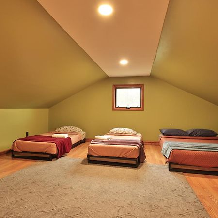 The Chariot - Creek Front With Hottub, Fire Pits, Billiards, Ev Charger - Sandalwood Stays Blue Ridge Exterior photo