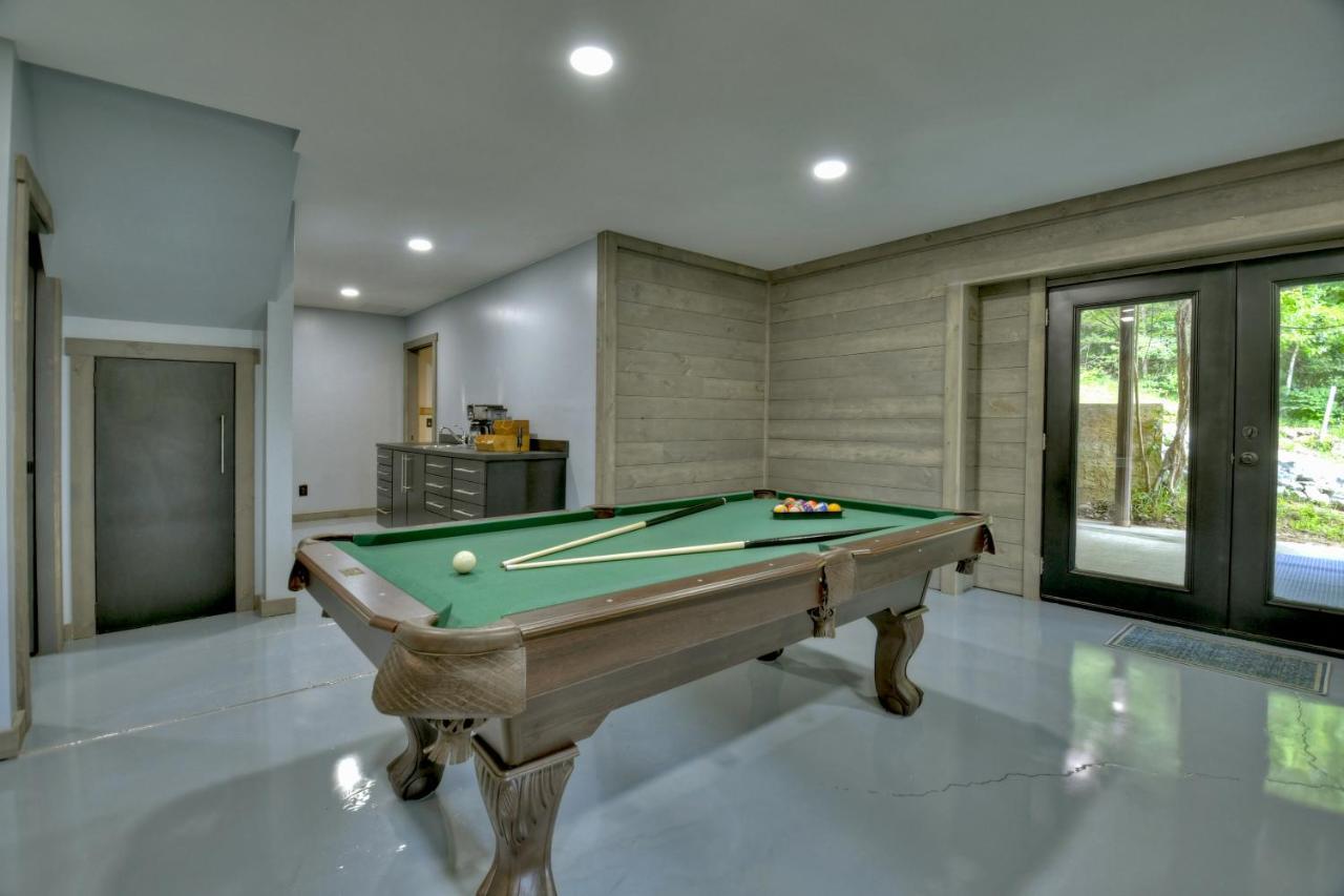 The Chariot - Creek Front With Hottub, Fire Pits, Billiards, Ev Charger - Sandalwood Stays Blue Ridge Exterior photo